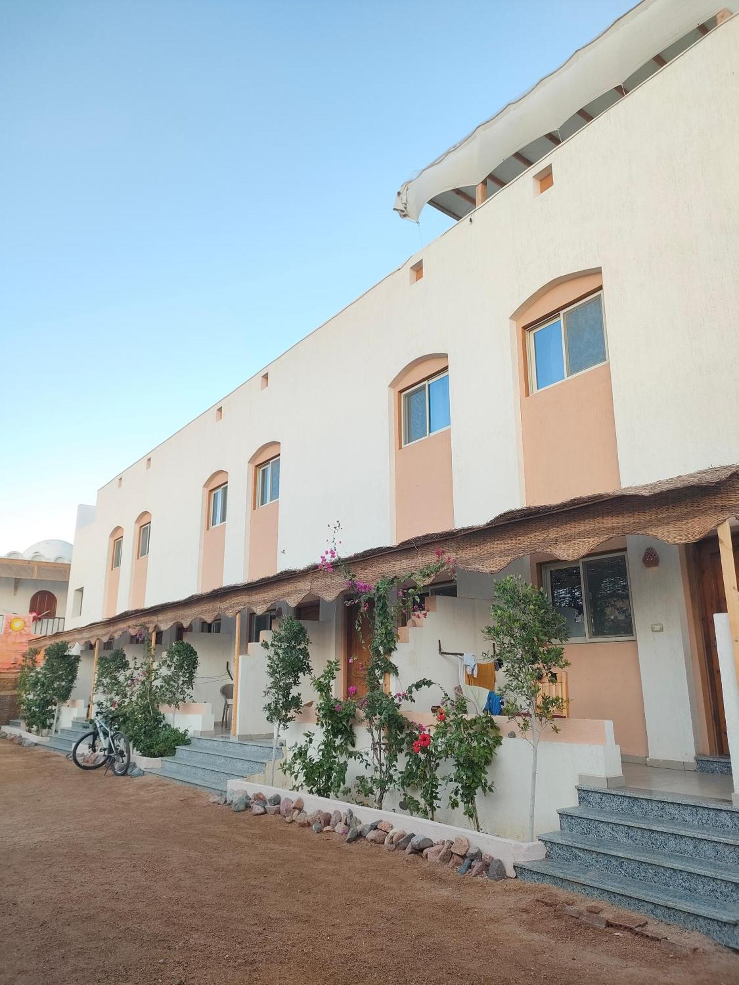 Al Deira Dahab Hotel Exteriör bild