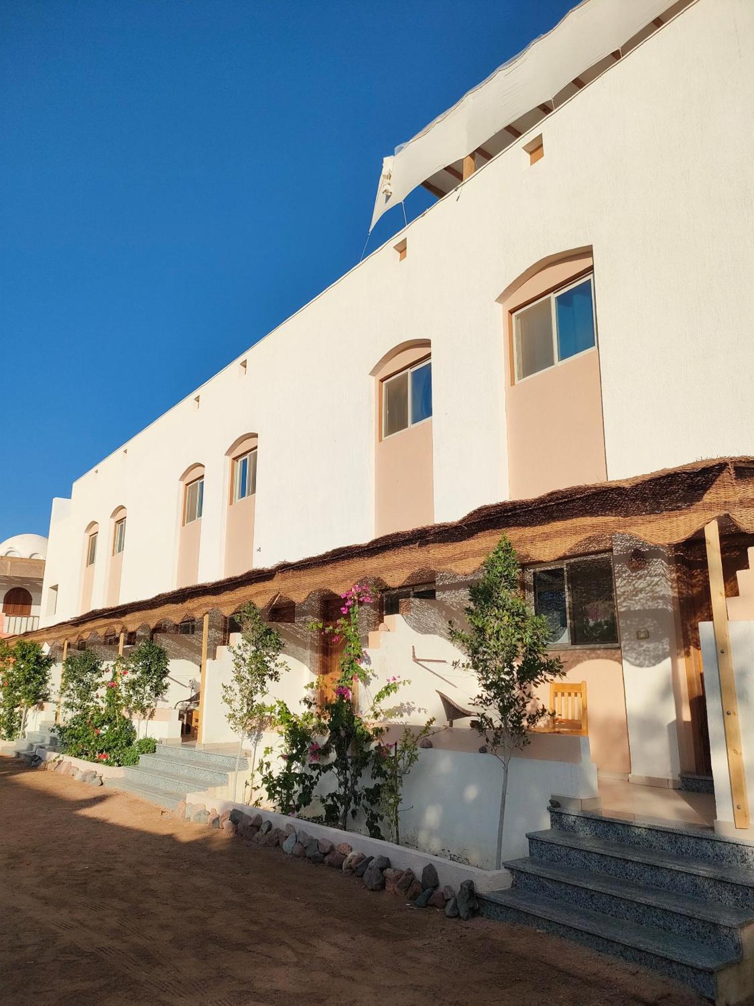 Al Deira Dahab Hotel Exteriör bild