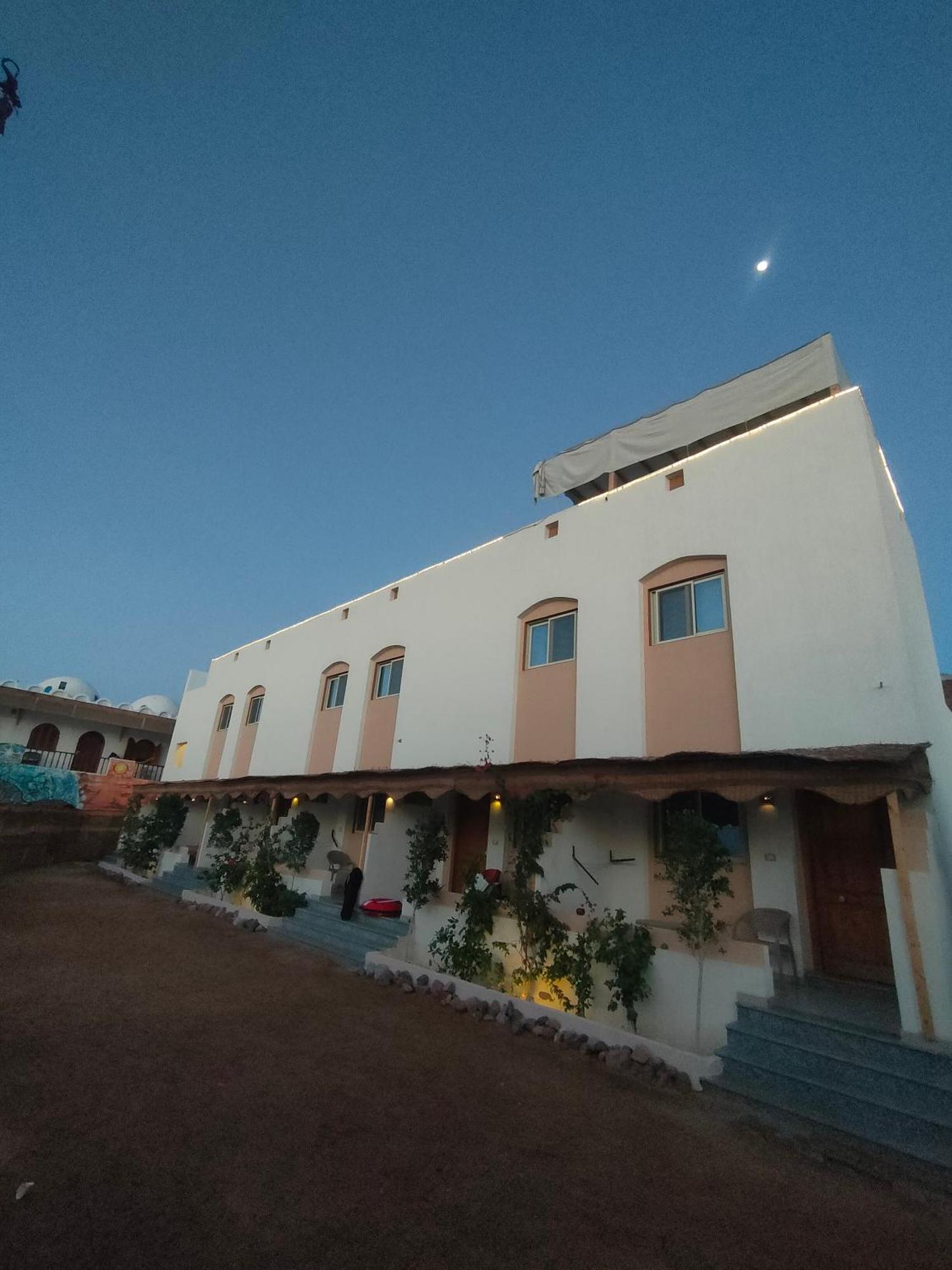 Al Deira Dahab Hotel Exteriör bild